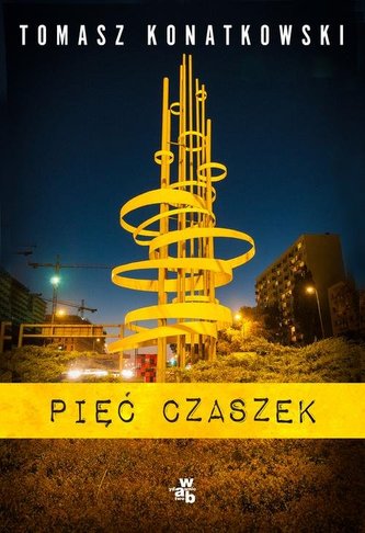 PIĘĆ CZASZEK
