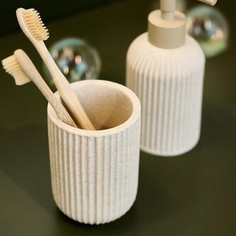 Koupelnový kalíšek | KALAR | rýhovaný | 7x7x10,5 cm | 897394 Homla