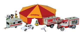 CIRKUSOVÝ SET - sada kovových modelů s cirkusovou tématikou.