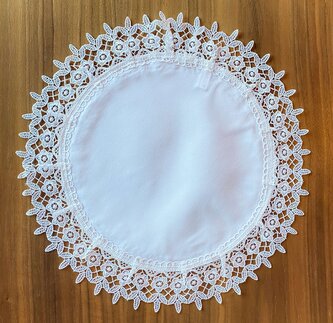 Dekorační ubrousek s krajkou LUCKY bílá O 40 cm MyBestHome