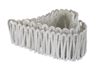 proutěný koš v bílé barvě ve tvaru srdce 2ks