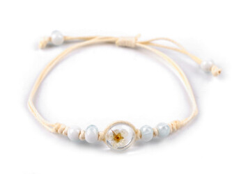 Náramek shamballa s korálky a květem - 1 ks - 2 bílá