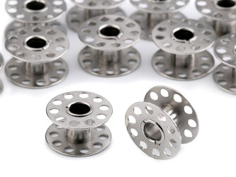 Cívka k šicímu stroji Lada - 100 ks - stříbrná