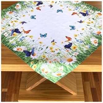 Vzorovaný ubrus na stůl SPRING BUTTERFLY 85x85 cm Mybesthome