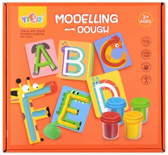 Masa plastyczna z planszami. Litery