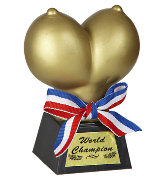 Widmann Trofej prsa vtipný dárek