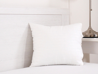 B.E.S. - Petrovice, s.r.o. Povlak na POLŠTÁŘ 45x45 ATLAS GRADL 2cm pruh zip