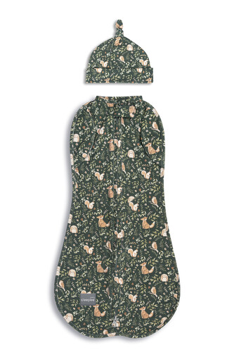 Zavinovačka Sleepee Second Step Swaddle s čepičkou zdarma Green Forest