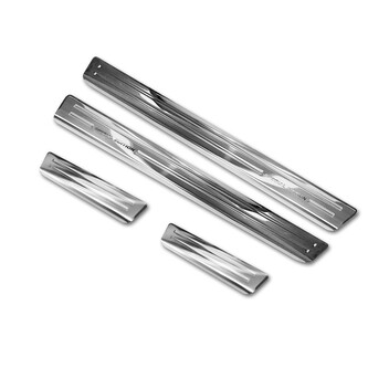 Prahové lišty Dacia Duster 2018-2024 (matné) Prahové lišty Dacia Duster 2018-2024 (matné)