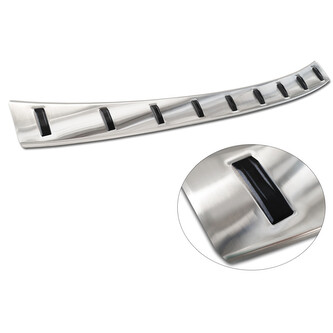 Zesílená ochranná lišta hrany kufru Peugeot 308 2013-2021 (combi, matná) Zesílená ochranná lišta hrany kufru Peugeot 308 2013-2021 (combi, matná)