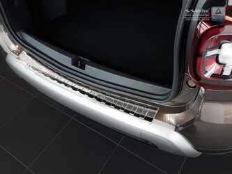 Ochranná lišta hrany kufru Dacia Duster 2018-2024 (matná) Ochranná lišta hrany kufru Dacia Duster 2018-2024 (matná)