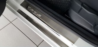 Prahové lišty Škoda Fabia III. 2014-2021 Prahové lišty Škoda Fabia III. 2014-2021