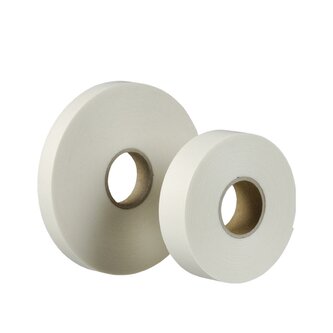 Oboustranně lepicí upevňovací páska v návinech rolí 15 mm × 1 mm, délka 10 m 10 m bílá