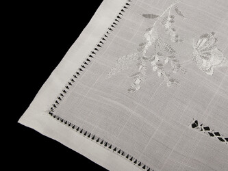 Prostírání textilní vyšívané 30x45 cm - 2 ks - 1 Off White bílá