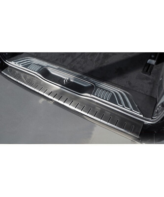 Ochranná lišta hrany kufru Mercedes Vito / Viano / V-Class 2014- (W447) Ochranná lišta hrany kufru Mercedes Vito / Viano / V-Class 2014- (W447)