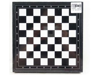 Gry magnetyczne 8w1 (m.in. szachy)