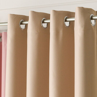 Zatemňující závěs s kroužky "BLACKOUT" DONA 140x250 cm světle béžová 218 (cena za 1 kus) MyBestHome