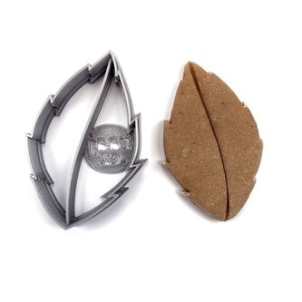 List k růži vykrajovátko/formička