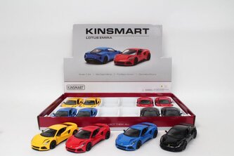Lotus Emira 1:34 z napędem i z otwieranymi drzwiami