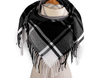 Velký teplý šátek / pléd s třásněmi, jenobarevný, káro 100x105 cm - 1 ks - 7 černá šedá
