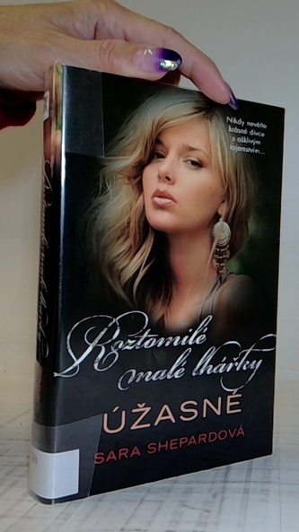 Roztomilé malé lhářky - Úžasné Roztomilé malé lhářky - Úžasné