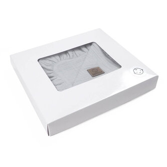 Mušelínová prikrývka SOFTELLO - svetlosivá s volánikom