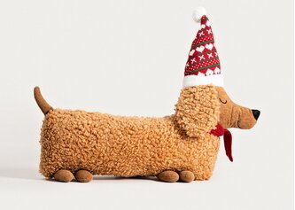 Tvarovaný vánoční polštář | BASSOTTO | ve tvaru jezevčíka | 64x11x60 cm | 758485