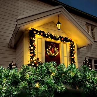 Solight LED vánoční girlanda s jehličím, 7m, 112x LED, časovač, 230V, IP44 Solight LED vánoční girlanda s jehličím, 7m, 112x LED, časovač, 230V, IP44