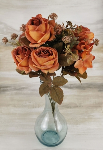 Umělá kytice růže / bodláky / hortenzie 28 x 28 cm, oranžová