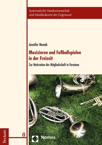 Musizieren und Fußballspielen in der Freizeit