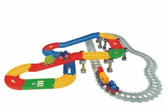 Play Tracks - vlak s kolejemi plast 5ks autíček,délka dráhy 6,3m s doplňky v krabici 80x53x14cm 12m+