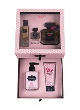 Victoria´s Secret Tease parfémovaná voda 100 ml + parfémovaná voda 7,5 ml + třpytivý olej 50 ml + tělové mléko 250 ml + sprchový gel 100 ml