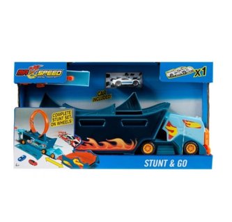 Tor samochodowy z akcesoriami