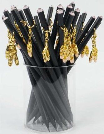 Ołówek z zawieszką - różowe baletki