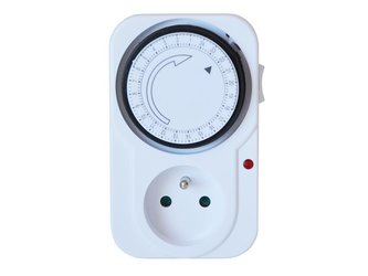 Spínací zásuvka Geti MF1 mechanická denní