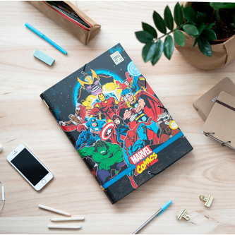 Složka s klopami Marvel Comics: Avengers (26 x 34 x 2 cm)