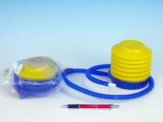 Pumpa nožní plast 15x7x13cm v sáčku