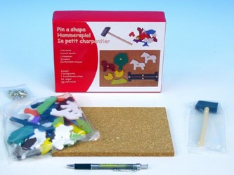 Sada dřevěná - podložka korková farma s kladívkem 102ks v krabičce