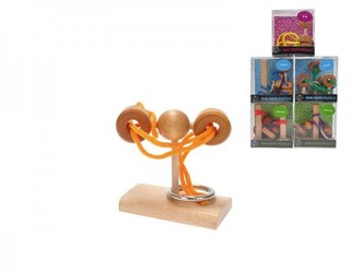 Hlavolam dřevo s provázkem, 6 druhů - 1 kus