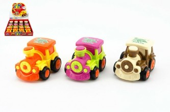 Vláček plast 8cm na setrvačník, 3 barvy - 1 kus