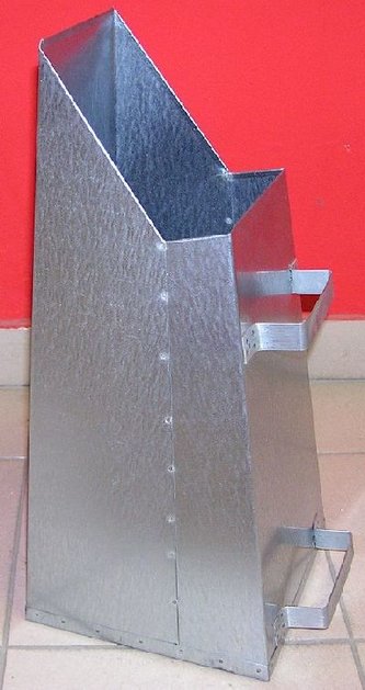 Uhlák hranatý násypný pozink