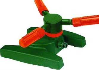 Rozstřikovač na podstavci rotující 3 ramena Waterspin celopl