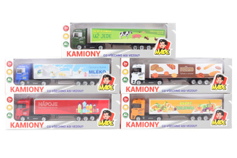 Kamion s českým textem na návěsu