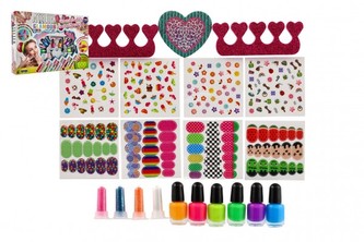 Barevné nehty plast/barvy sada na nehty 600ks v krabici 46x32x7cm