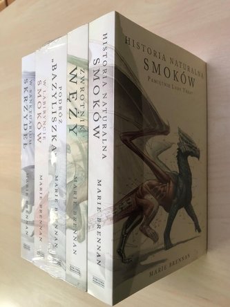 PAKIET Historia naturalna smoków/Zwrotnik/Podróż/W labiryncie/W sanktuarium