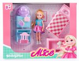 Panenka Alice s mazlíčkem a nábytkem