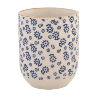 Porcelánový kalíšek na čaj