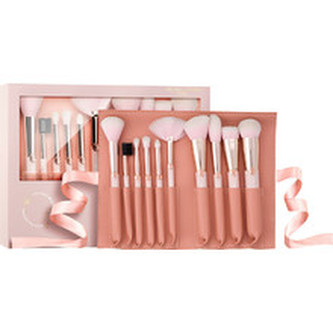 Revolution PRO Sada štětců x Influencer Overnight Full Beat Brush Set & Roll woman