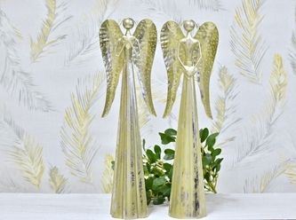 Plechový anděl se srdíčkem, champagne 68,5 cm