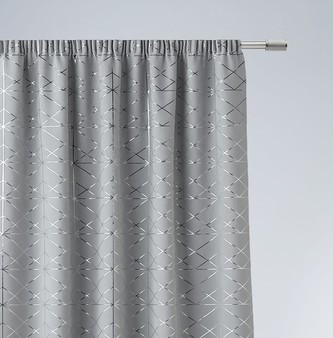 Dekorační vzorovaný závěs s řasící páskou BRILIANTOS světle šedá 140x250 cm (cena za 1 kus) MyBestHome
